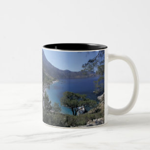 Europa, Griekenland, Karpathos, Dodecanese; Apella Tweekleurige Koffiemok