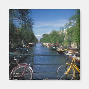 Europa, Holland, Amsterdam, gele fiets en Magneet