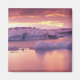 Europa, IJsland, lagune van Jokulsarlon Magneet