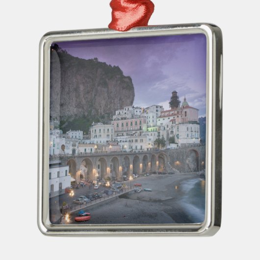 Europa, Italië, Campanië (kust van Amalfi) Atrani: Metalen Ornament (Links)