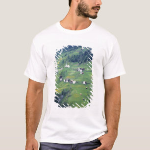 Europa, Italië, Dolomietalpen. Dit kleine dorp T-shirt