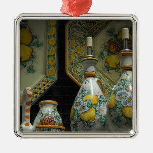 Europa, Italië, Sicilië, Taormina. Traditioneel 7 Metalen Ornament