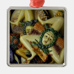 Europa, Italië, Sicilië, Taormina. Traditionele 9 Metalen Ornament