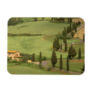 Europa, Italië, Toscane, Monticchiello. Bochtig Magneet