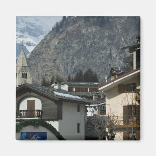 Europa, Italië, Valle d'Aosta, COURMAYEUR: Stad Magneet