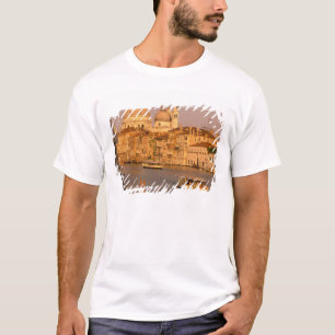 Europa, Italië, Veneto, Venetië. Sunset uitzicht T-shirt