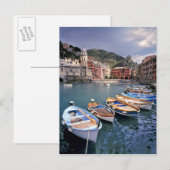Europa, Italië, Vernazza. Brightly painted boats Briefkaart (Voorkant / Achterkant)