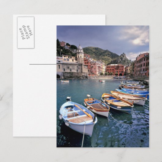 Europa, Italië, Vernazza. Brightly painted boats Briefkaart (Voorkant / Achterkant)