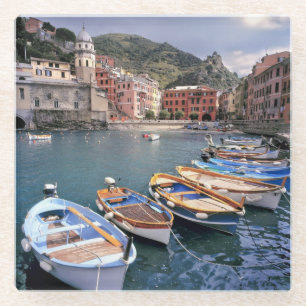 Europa, Italië, Vernazza. Felgekleurde boten Glazen Onderzetter
