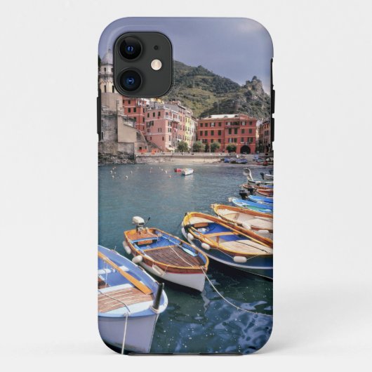 Europa, Italië, Vernazza. Heldergeverfde boten Case-Mate iPhone Case (Achterkant)