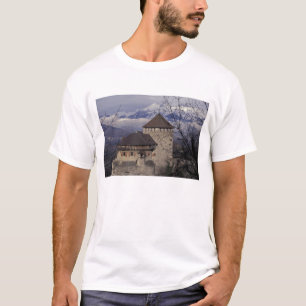 Europa, Liechtenstein, Vaduz. Kasteel Vaduz, T-shirt