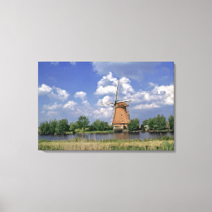 Europa, Nederland, Kinerdijk. Een windmolenzits Canvas Afdruk