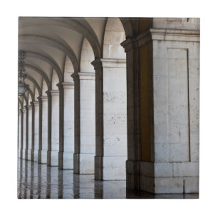 Europa, Portugal, Lissabon. Zuilen van de Arcade Tegeltje