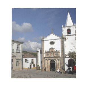 Europa, Portugal, Obidos. Santa Maria-kerk in Notitieblok