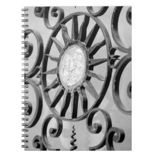 Europa, Spanje, Mallorca. Gate detail, Palma Notitieboek