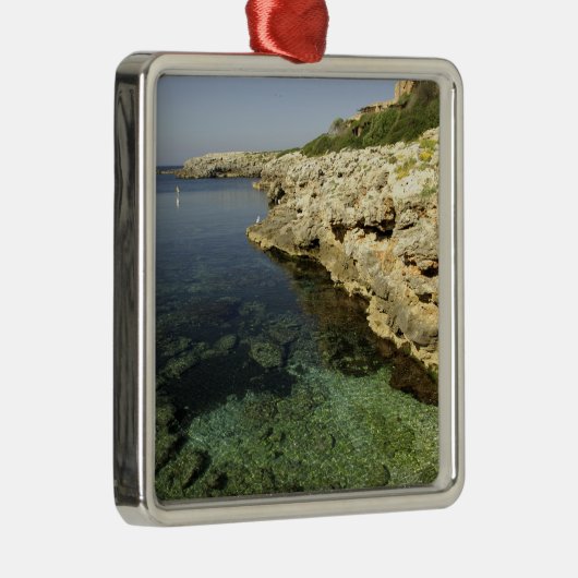 Europa, Spanje, Minorca (ook bekend als Menorca),  Metalen Ornament (Rechts)