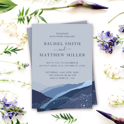 Evenin in de heuvels bergen bleu blauwe stoffige s kaart