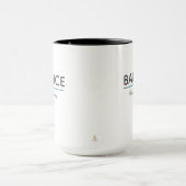 Evenwicht Boven Alles – Minimale Witte Typografie Mok (Midden)