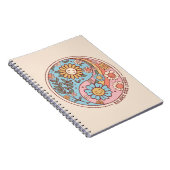 Evenwicht over de drukte - Boho Notitieboek (Rechterzijde)