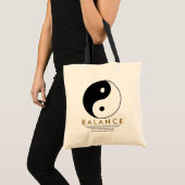 evenwicht tussen yoga yin yang en quote tote bag (Voorkant (product))