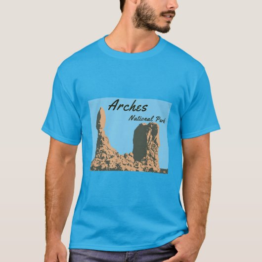 Evenwichtige rots in Arches National Park - Utah,  T-shirt (Voorkant)