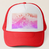Everest Pink Mountain Afbeelding Tekst toevoegen G Trucker Pet (Voorkant)