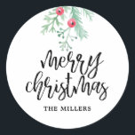 Evergreen Christmas Holiday Gepersonaliseerde Stic Ronde Sticker<br><div class="desc">Stijlvolle stickers met waterverf bessen en gebladerte en zegt "vrolijk kerstfeest" in een stijlvol modern penseelscript lettertype.</div>