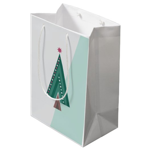 Evergreen Elegance Tree Medium Cadeauzakje (Achterkant Gekanteld)