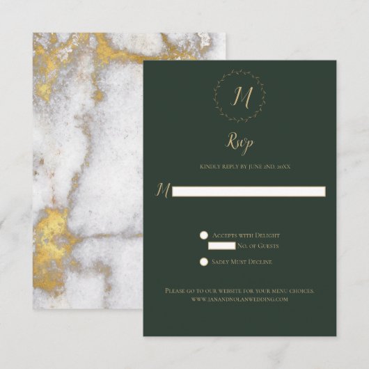 Evergreen en Gold Marble Monogram Verticale RSVP Kaartje (Voorkant / Achterkant)