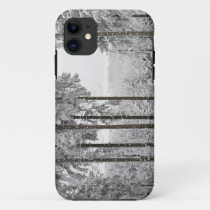 Evergreen forest in de winter Case-Mate iPhone case
