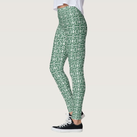 Evergreen met White Crochet Lace Pattern Leggings (Links)