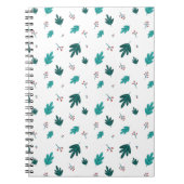 Evergreen Tree Leaves en Red Holly Berries Notitieboek (Voorkant)