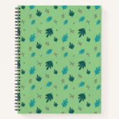 Evergreen Tree Leaves en Red Holly Berries Notitieboek (Voorkant)