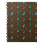 Evergreen Tree Leaves en Red Holly Berries Notitieboek (Voorkant)