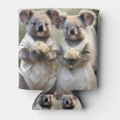 Evergreen Vows: Een Koala-bruiloft in het wit Blikjeskoeler (Voorkant)