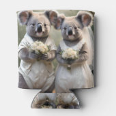 Evergreen Vows: Een Koala-bruiloft in het wit Blikjeskoeler (Achterkant)