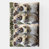 Evergreen Vows: Een Koala-bruiloft in het wit Spandoek (Verticaal)