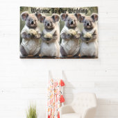 Evergreen Vows: Een Koala-bruiloft in het wit Spandoek (Insitu)