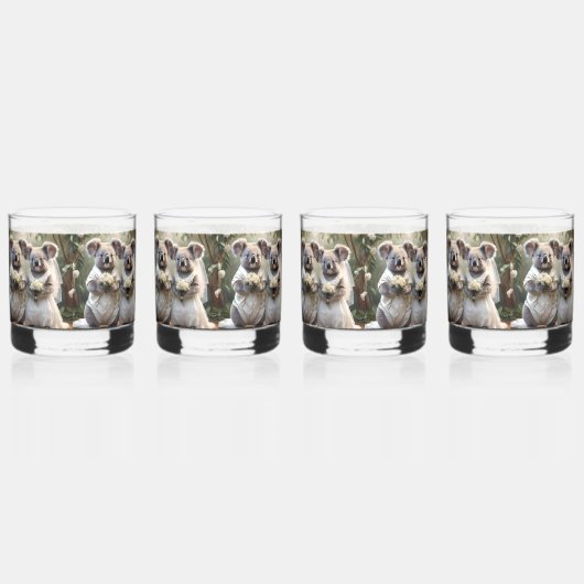 Evergreen Vows: Een Koala-bruiloft in het wit Whisky Glas (Links)