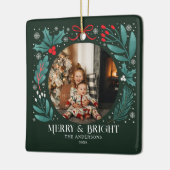 Evergreen Winter Botanicals Kerstfoto Keramisch Ornament (Links)