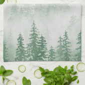 Evergreens in het bos Foggy Mountain in het groen Theedoek (Gevouwen)