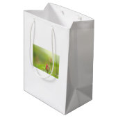 Every Day is a Gentle Earth Day Medium Cadeauzakje (Achterkant Gekanteld)