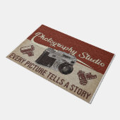 Every Picture Tells A Story, Photography  Deurmat (Schuin)