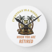 EVERYDAY IS A WEEKEND RETIRED RONDE KLOK (Voorkant)