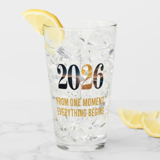 Everything starts from a single moment. glas (Voorkant ijs)