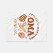 Everything Tastes Better When Oma Bakes It Mother' Fleece Deken (Voorkant (Horizontaal))