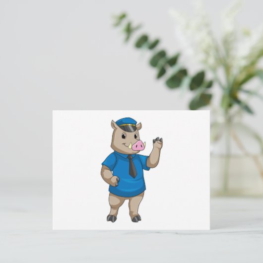 Everzwijn als politieagent met politiehoed briefkaart (Staand voorkant)