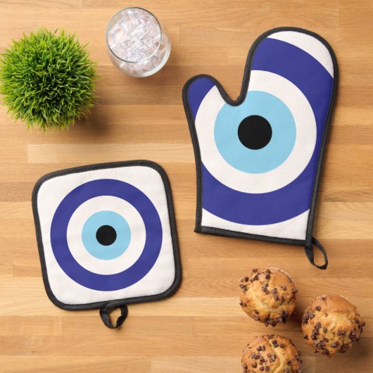 Evil Eye Blue Mati ringen Ovenwant & Pannenlap Set (Top down)