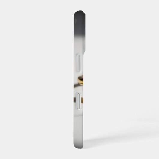 Evil Eye Gold Ring on Marble Background iPhone 16 Hoesje (Rechterkant)