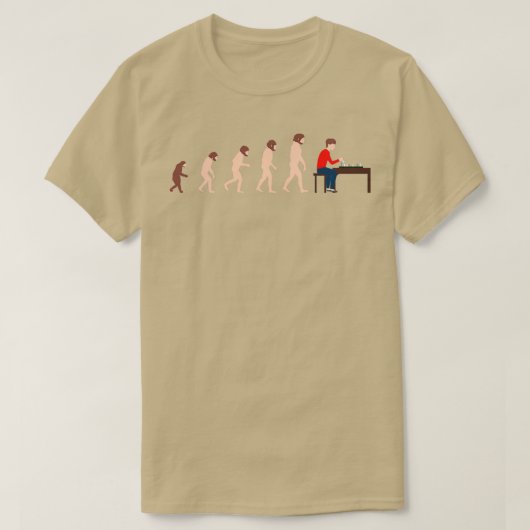 Evolution Chess Player Funny Gift Idea (2) T-shirt (Design voorkant)